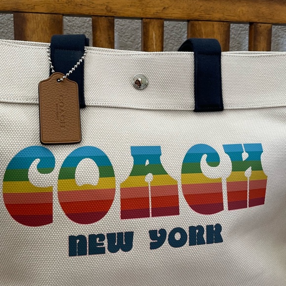 Authentic New Coach Tote bag CHALK/SILVER Canvas with refined pebble - Picture 2 of 12